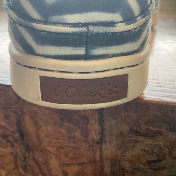 Olukai Pehuea Pa'i Slip on Canvas Sneakers Shoes 20360-LR18 Size 7.5 LAVA - Picture 7 of 9